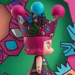 MEGA ROYAL MOLLY 1000% HAN MEILIN -Pop Mart 20240604 105929 496202 mega royal molly 1000 han meilin mega 1000 pop mart us scene 3 1200x1200