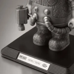 MEGA SPACE MOLLY 400% Royal Selangor -Pop Mart 20241113 173823 395526 scene 4 mega space molly 400 royal selangoir mega popmart us 1200x1200