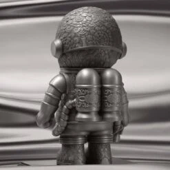 MEGA SPACE MOLLY 400% Royal Selangor -Pop Mart 20241113 173823 869609 scene 5 mega space molly 400 royal selangoir mega popmart us 1200x1200