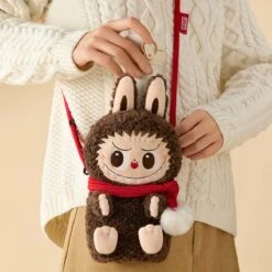 THE MONSTERS Classic Series-Plush Doll Shoulder Bag 12 THE MONSTERS Classic Series-Plush Doll Shoulder Bag -Pop Mart 20241115 104837 296698 scene 3 1200x1200