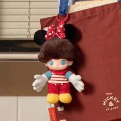 DIMOO WORLD × DISNEY Series-Vinyl Plush Keychain Blind Box -Pop Mart 20250317 152842 869495 scene 5 dimoo world disney series vinyl plush keychain blind box plush details popmart us 1200x1200