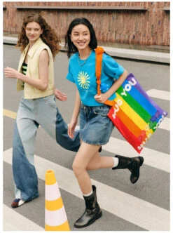 INSTINCTOY HUG YOU SERIES-Large Bag -Pop Mart 20250429 142939 942367 5 instinctoy hug you series large bag accessories details popmart us 1200x1613