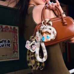 CRYBABY Wild But Cutie Series - Vinyl Plush Pendant Blind Box 22 CRYBABY Wild But Cutie Series - Vinyl Plush Pendant Blind Box -Pop Mart 20250509 181125 223151 3 crybaby wild but cutie series vinyl plush pendant blind box plush toys details popmart us 1200x1200