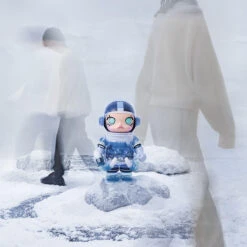 MEGA COLLECTION 1000% SPACE MOLLY Glacier -Pop Mart mega 1000 07 KAyb5YB84R 1200x1200