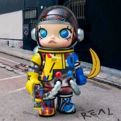 MEGA SPACE MOLLY 1000% Trevor Andrew 26 MEGA SPACE MOLLY 1000% Trevor Andrew -Pop Mart scene 04 iNMOSGuknV 1200x1200